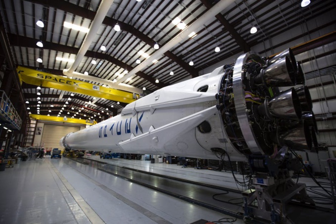www.spacex.com