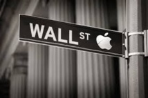Apple replaces AT&T in the Dow’s 30-Stock Index Apple replaces AT&T in the Dow’s 30-Stock Index