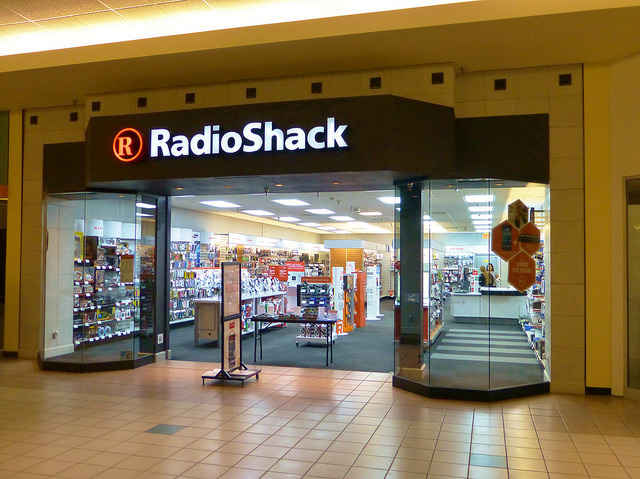 RadioShack auctions customers' information RadioShack auctions customers' information