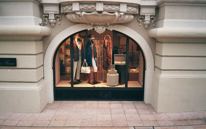 Carlota Grau Carlota Grau