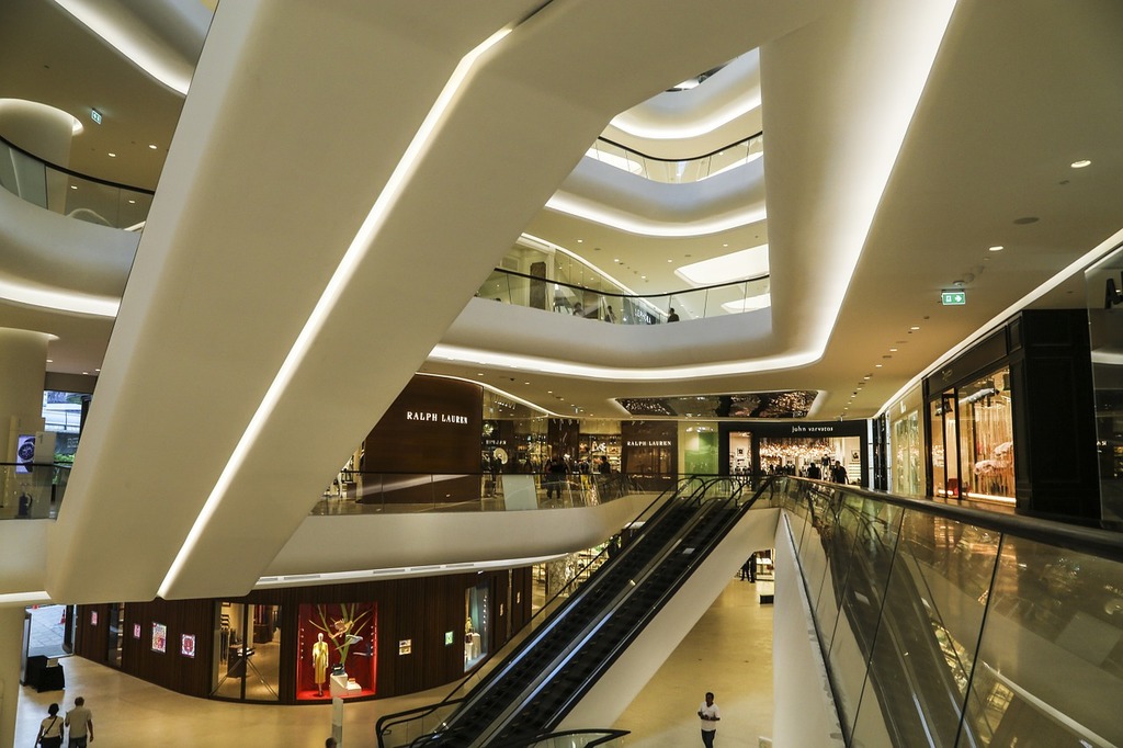 Bain & Co: Global luxury sales will jump in the coming years