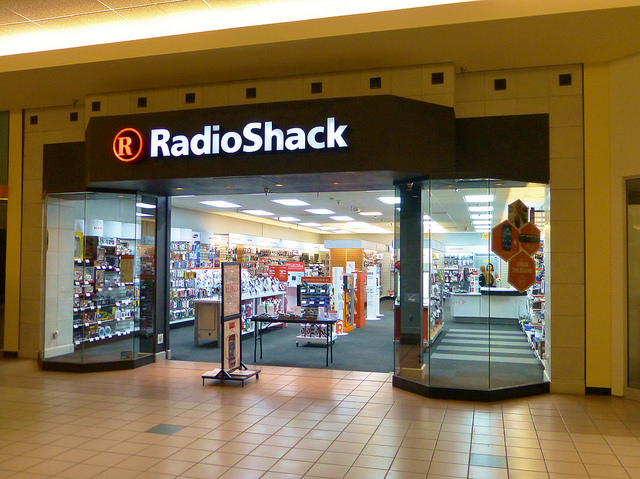 RadioShack auctions customers' information