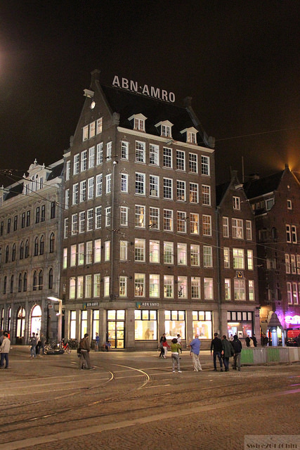 ABN Amro executives accept salary cuts for IPO
