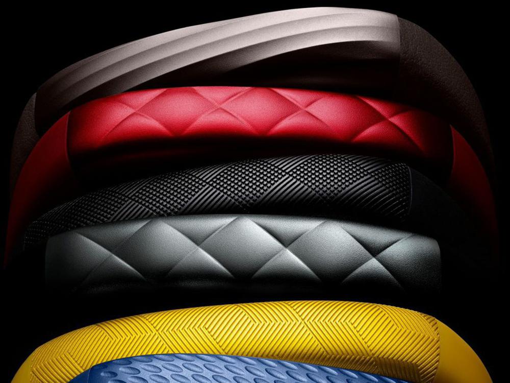 Jawbone’s Wearable Fitness Tracker Allows Contactless Payment