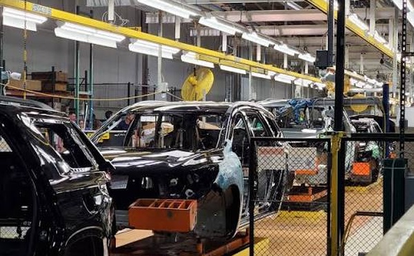 General Motors to invest $791 million in car plants in Canada