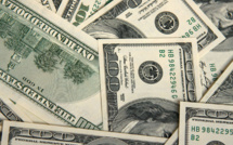 Experts: Strong Dollar diminishes Euro