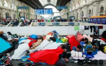 Germany accumulates refugees while Italy says them goodbye