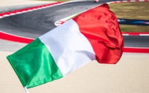 Moody`s lowers Italy credit rating, S&amp;P to follow
