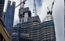 UK commercial construction sector stops because of Brexit