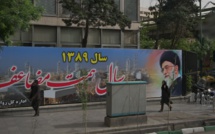 Iran seeks rescue from economic crisis in stock market