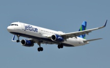 American Airlines teams up with JetBlue to deal with sales slump