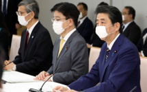 Japanese government resigns in full