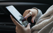 France to support companies selling used smartphones