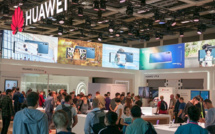 Huawei sales fall for second consecutive quarter