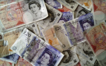 British pound attracts attention of investors