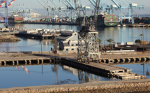 US ports and logistics companies switch to around-the-clock operations