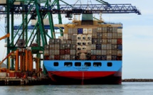 Moller-Maersk to buy American Pilot Freight Services