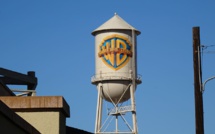 Warner Bros. negotiates merger with Paramount