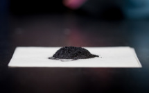 China may strengthen in lithium market due to Australia's mining problems and price collapse