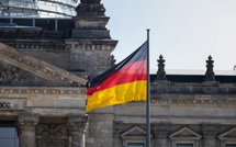 Germany approves state debt reform