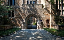 Yale close to selling $2.5bn investment portfolio